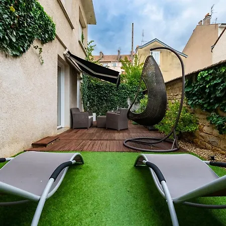 Appartement And 21 Dijon