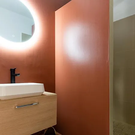 Appartement And 21 Dijon